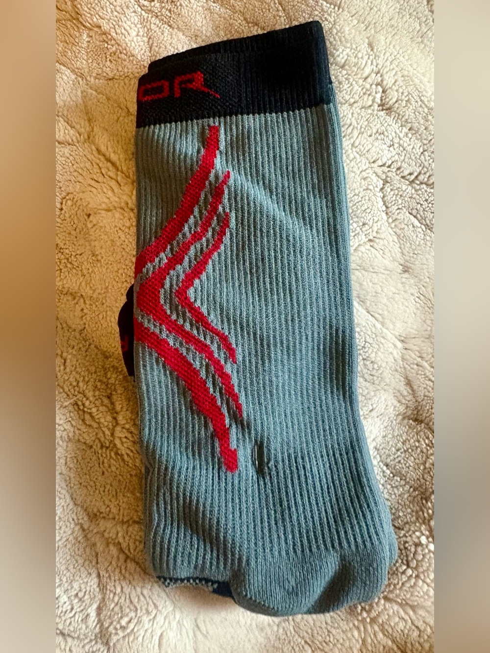 Nike Gray Athletic Crew Socks with Red Stripe Accents New without tags!
